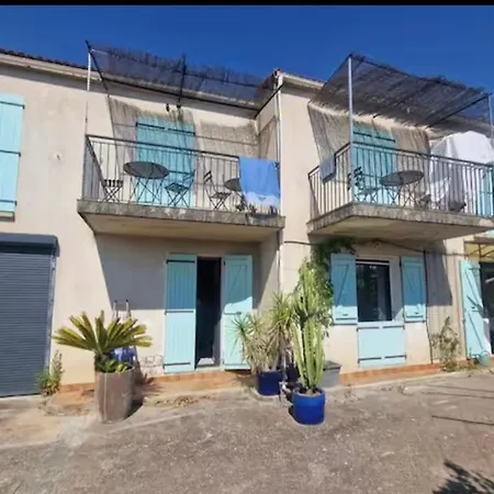 Grand F4 En Rez De Jardin דירה *